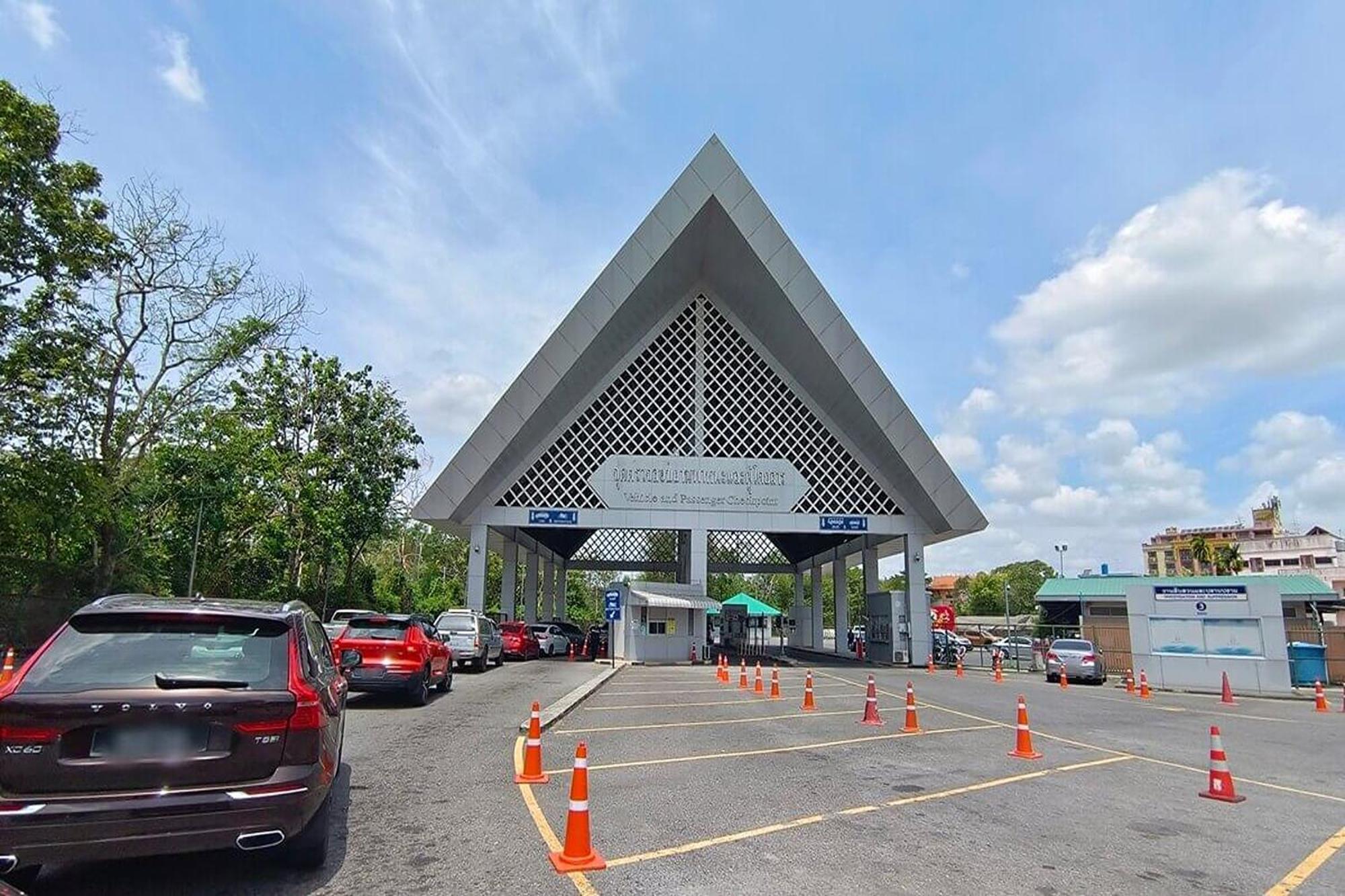 The Ring Border Hotel Ban Khlong Phruan Exterior foto